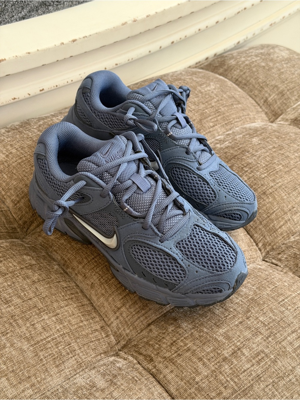 Nike Women’s Blue Mesh Athletic Sneakers
